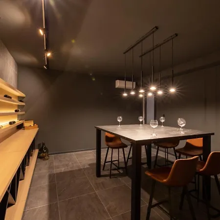 Luxury Doma With Heated Pool 빌라