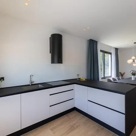 빌라 Luxury Doma With Heated Pool Kaštel Stari