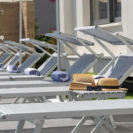 Luxury Doma With Heated Pool Kastel Stari