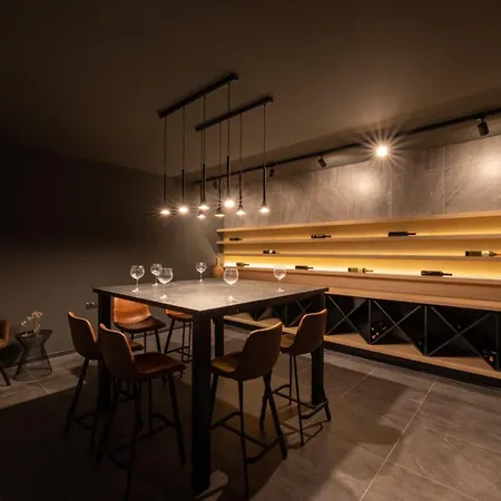 Luxury Doma With Heated Pool