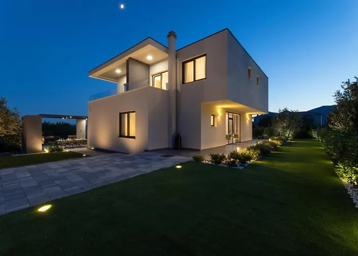 Villa Luxury Doma With Heated Pool Kaštel Stari